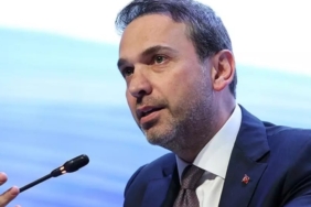 Bakan Bayraktar: LNG İşbirlikleriyle Enerji İthalatını Azaltmayı Hedefliyoruz