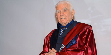 Yüzyılın en iyi beyin cerrahı hayatını kaybetti