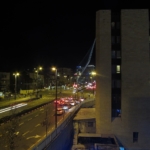 Gece saatlerinde yoldaki araç trafiği