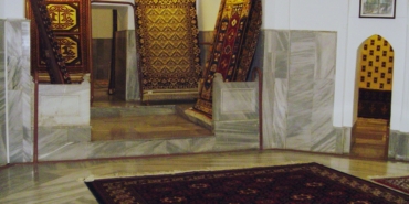 Satıştaki halılar